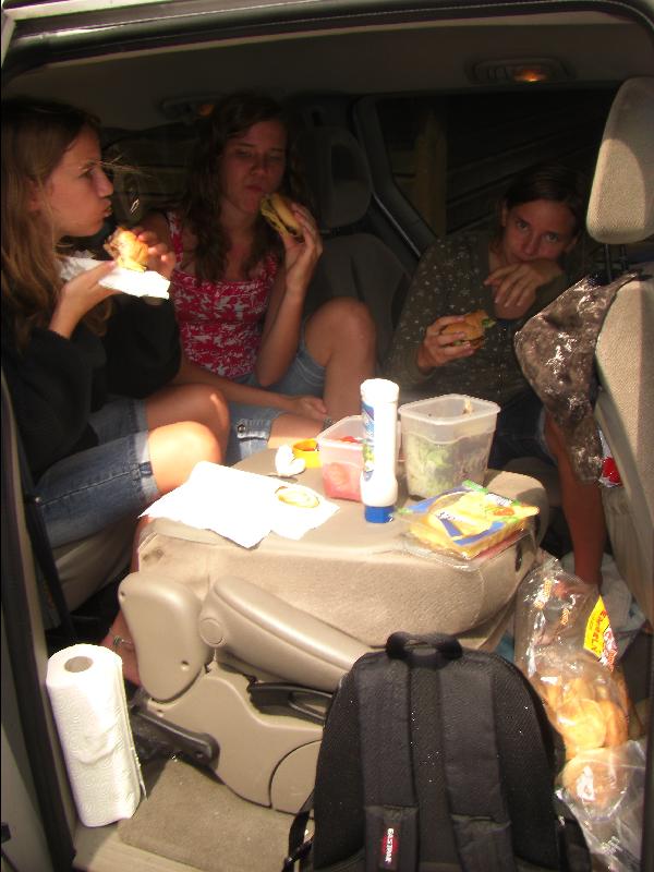 Essen im Auto