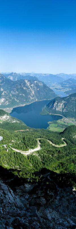 Berge, See und Himmel