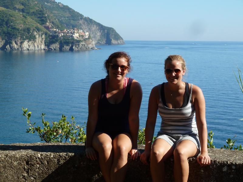 Riomaggiore im Hintergrund