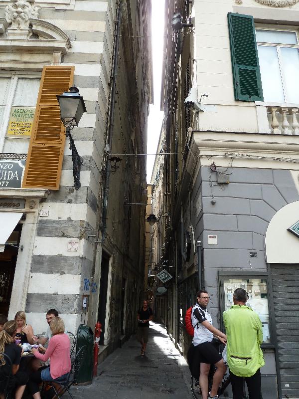 schmale Gassen in Genua