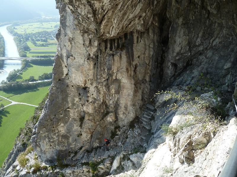 Raus aus der Grotte