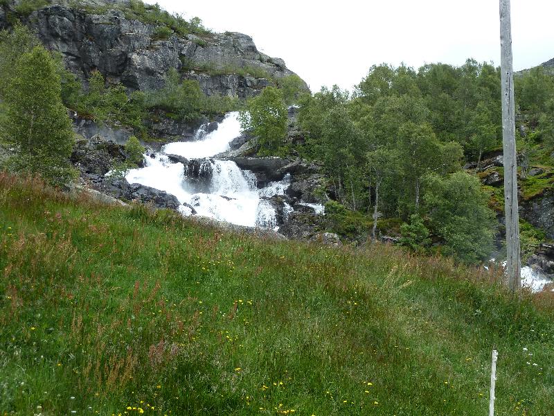 Wasserfall bei Oyni