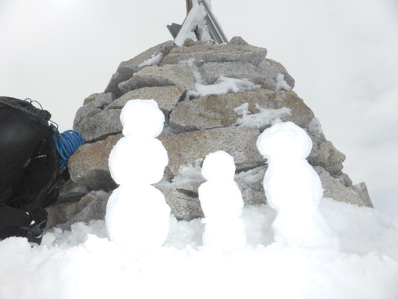 Schneemänner im August