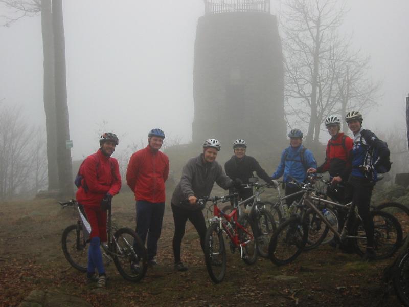 Gruppenbild mit Turm