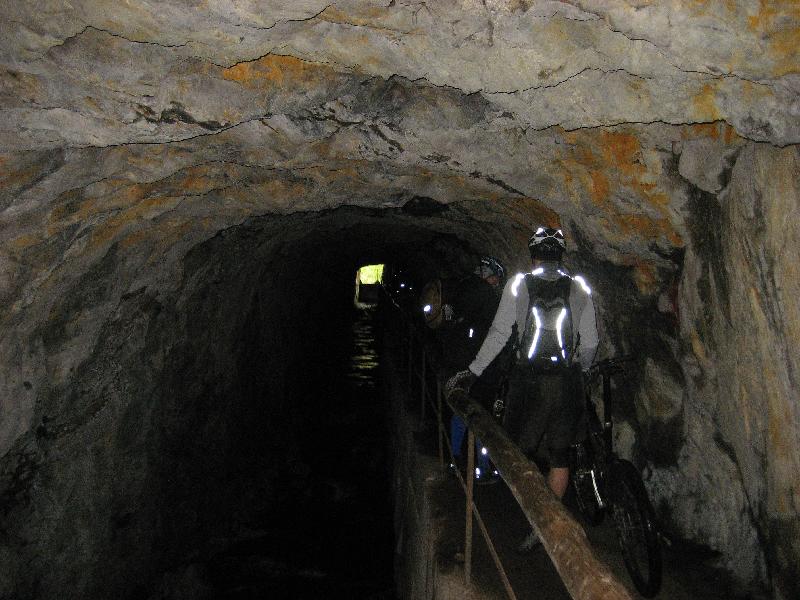 Tunnel