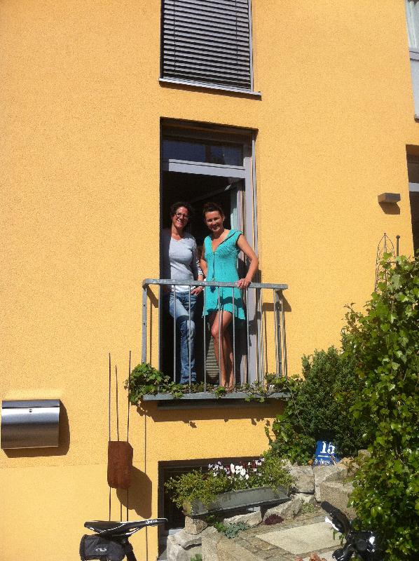 zeigt her Eure Beine