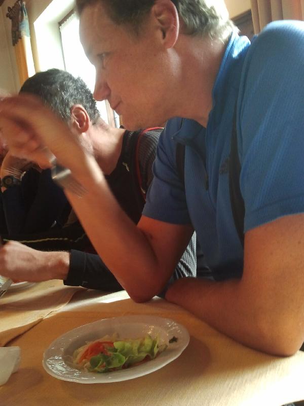 Salat weg!