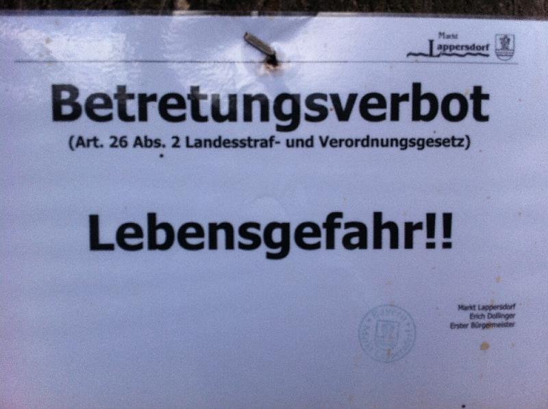 Verbot... beim Baumhaus