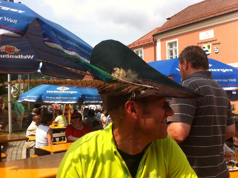wieder der Helm