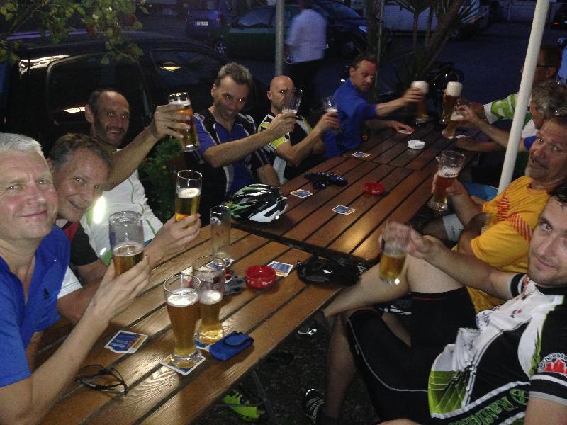 Prost in Winzer beim Italiener