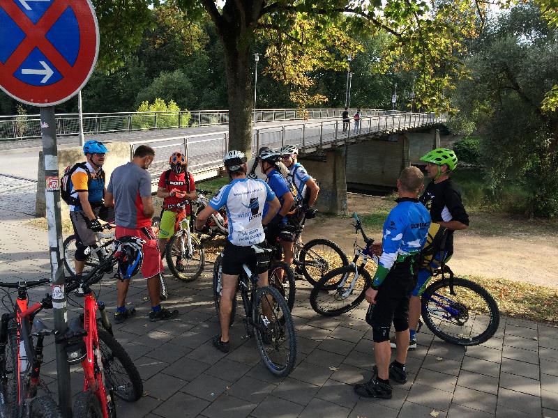 17 Uhr und 10 Bergradler